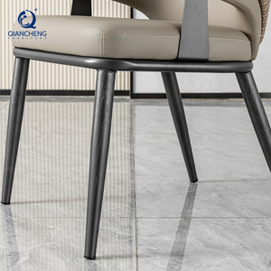 Silla de Comedor de Lujo, Cuero PU, Respaldo Tejido, Hebilla, Patas de Metal Color Gris Metálico, Estilo Industrial Italiano, para Villa, Club, Restaurante, Fábrica OEM - Product Image 4