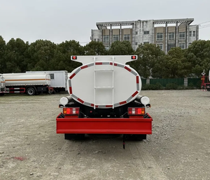 Camión Cisterna HOWO de 5 CBM, Camiones Cisterna 4X2 de 160 CV, Camión Cisterna de Combustible Diésel, Suministro Directo de Fábrica para la Venta - Product Image 4