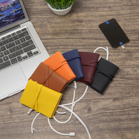 RTS Rouleau de cordon en cuir Chargeur unique Keeper Travel Tech Cable Organizer Cadeau de Noël pour lui