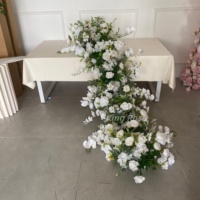 Elegante Luxuriöse Seiden-Weiße Künstliche Bodenblumen-Dekorationen Hochwertig Moderner Stil Handgefertigt Langlebig für Hochzeitslocations