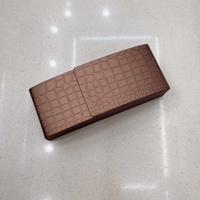 Haute qualité peau de Crocodile mat étui à lunettes en cuir PU grande taille boîte de lunettes de soleil personnalisée élégant étui à lunettes fait main