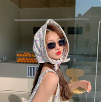 Katoenen bandana, vierkant model.  Ideaal als modeaccessoire voor het hoofd, geweldig voor dagelijks gebruik en op reis.