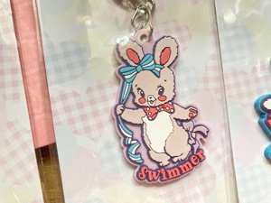 OEM ODM Ensemble de breloques en acrylique Kawaii rétro, thèmes Anime, Nageur, Personnage Japonais, Animaux, du Japon - Product Image 6