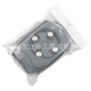 Ouvre-bouteille Li Pu en plastique gris, manuel, portable, en acier inoxydable, forme irrégulière, pour utilisation comme clé - Product Image 5