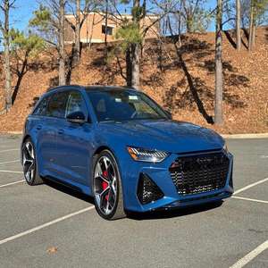 <span class=keywords><strong>SUV</strong></span> <span class=keywords><strong>AUDI</strong></span> Rs Automatico del 2024 Usato Super Pulito Disponibile - Product Image 1