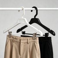 Cintres en plastique avec crochet doré et cintres pour pantalons, antidérapants, avec logo personnalisé, pour magasins de vêtements – Approvisionnement direct usine
