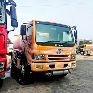 Camion-citerne à carburant diesel Faw 6Cbm à bas prix, camion-citerne à huile 4x2, camion-citerne à vendre - Product Image 3