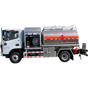 Camion de ravitaillement <span class=keywords><strong>d</strong></span>'avions en alliage <span class=keywords><strong>d</strong></span>'aluminium 4x2 de 5000 litres, petit modèle, <span class=keywords><strong>prix</strong></span> usine, pour hélicoptères et avions - Product Image 1