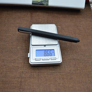 أقلام كرتونية للاستخدام في الفنادق, أقلام كرتونية مرنة مصنوعة من البلاستيك الصلب باللون الأسود ملائمة للاستخدام في الفنادق - Product Image 4