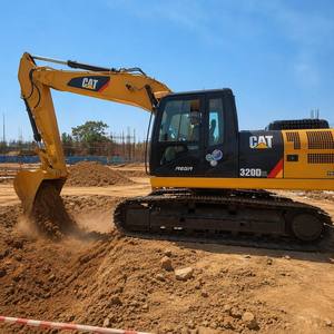 Excavatrice d'occasion Caterpillar CAT320D2L CAT320B CAT320C 32 tonnes Fabriquée au Japon - Product Image 6