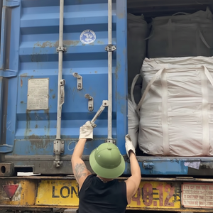 ปูนซีเมนต์ปอร์ตแลนด์สีเทาจากโรงงานเวียดนามเพื่อก่อสร้างไปกวม - Product Image 1