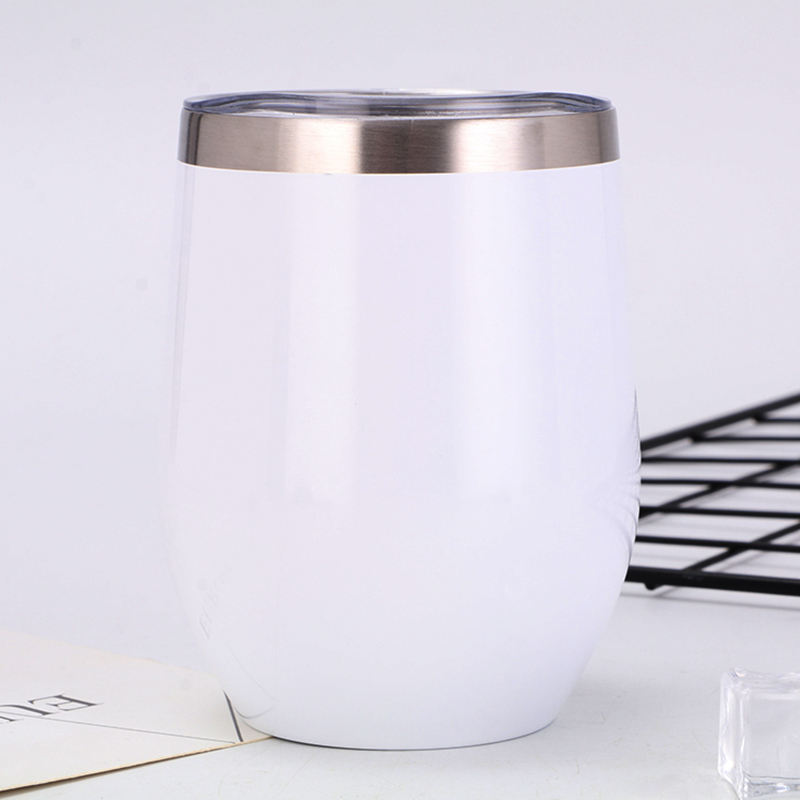 สีขาวระเหิดพร้อมขอบ