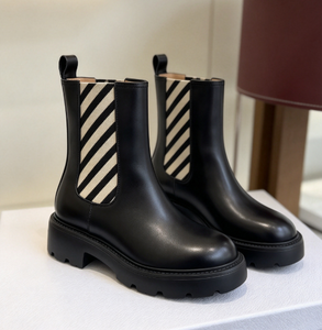 Bottines Chelsea en cuir verni pour femmes, bout rond, plateforme épaisse, panneaux latéraux élastiques, doublure en fourrure, bottes de neige noires - Product Image 4