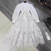 Robes personnalisées pour femmes pour dame élégante broderie de fleurs creuses col montant coupe ajustée mi-longue manches lanterne robe balançoire surdimensionnée