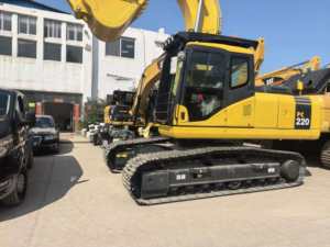 Excavadora Hidráulica Usada Original de Japón, Komatsu PC220-7, en Buenas Condiciones - Product Image 5