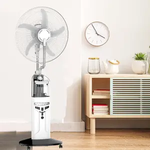 Ventilador de pedestal recargable de 16 pulgadas/18 pulgadas con función de pulverización de niebla alimentado por batería de 12V CC o ventilador de pie de 220V CA con luz