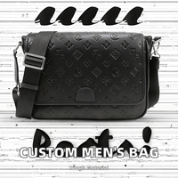 Sac bandoulière homme personnalisé en cuir PU élégant avec logo en relief et motif gaufré, sac messager avec sangle réglable