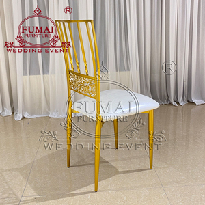 Chaise d'hôtel moderne en métal doré FUMAI FURNITURE avec coussin en mousse blanche, dossier à lattes, pieds coniques, mobilier commercial d'intérieur - Product Image 5
