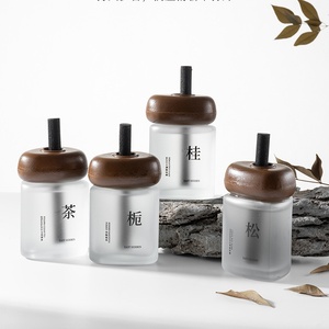 Diffuseur de parfum d'ambiance de luxe en verre à bâtonnets, sans alcool, écologique, longue durée (30-60 jours), désodorisant et purificateur d'air, senteur authentique - Product Image 1