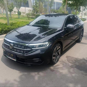 سيارة فولكس فاجن سبرينت 2023 سوداء مستعملة ذات جودة ثابتة، محرك 300TSI، 4 أبواب، 5 مقاعد، تعمل بالبنزين، مستوردة من الصين - Product Image 2