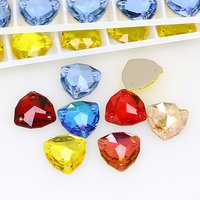 Dongzhou Cristaux Flatback Non Hotfix Coudre sur Strass Triangle Forme Perles de Cristal Accessoires de Couture pour Robe et Chaussures