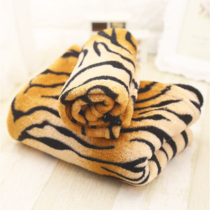 Pet Tiger Print Blanket Warm Flannel Soft For Dogs <b>Cats</b> Autumn Winter Bed <b>Mat</b> Cozy Pet Bedding - Product Image 1