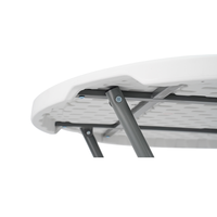Table pliante en plastique durable et imperméable avec structure en fer pour l'extérieur, idéale pour les cocktails et les mariages (vente en gros)