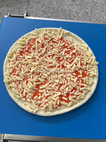 Machine automatique de saupoudrage de sauce pour ligne de production de pizzas commerciales