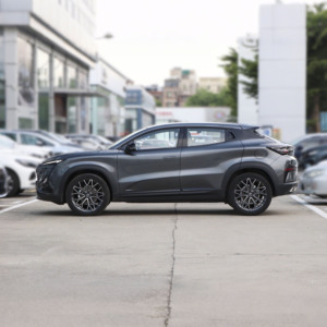 2023 Changan UNI-T Segunda Geração 1.5T Noble Modelo Automático Gearbox FWD Assentos De Couro R20 Pneus Gás/Gasolina Combustível - Product Image 3
