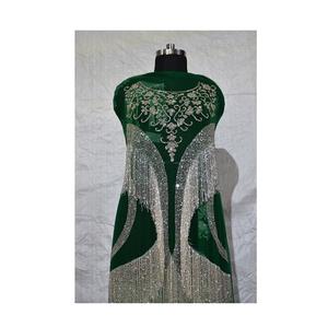 Fourniture en gros de panneaux avant et arrière brodés à la main de la meilleure qualité pour la confection de robes de soirée destinées à l'exportation depuis l'Inde - Product Image 4