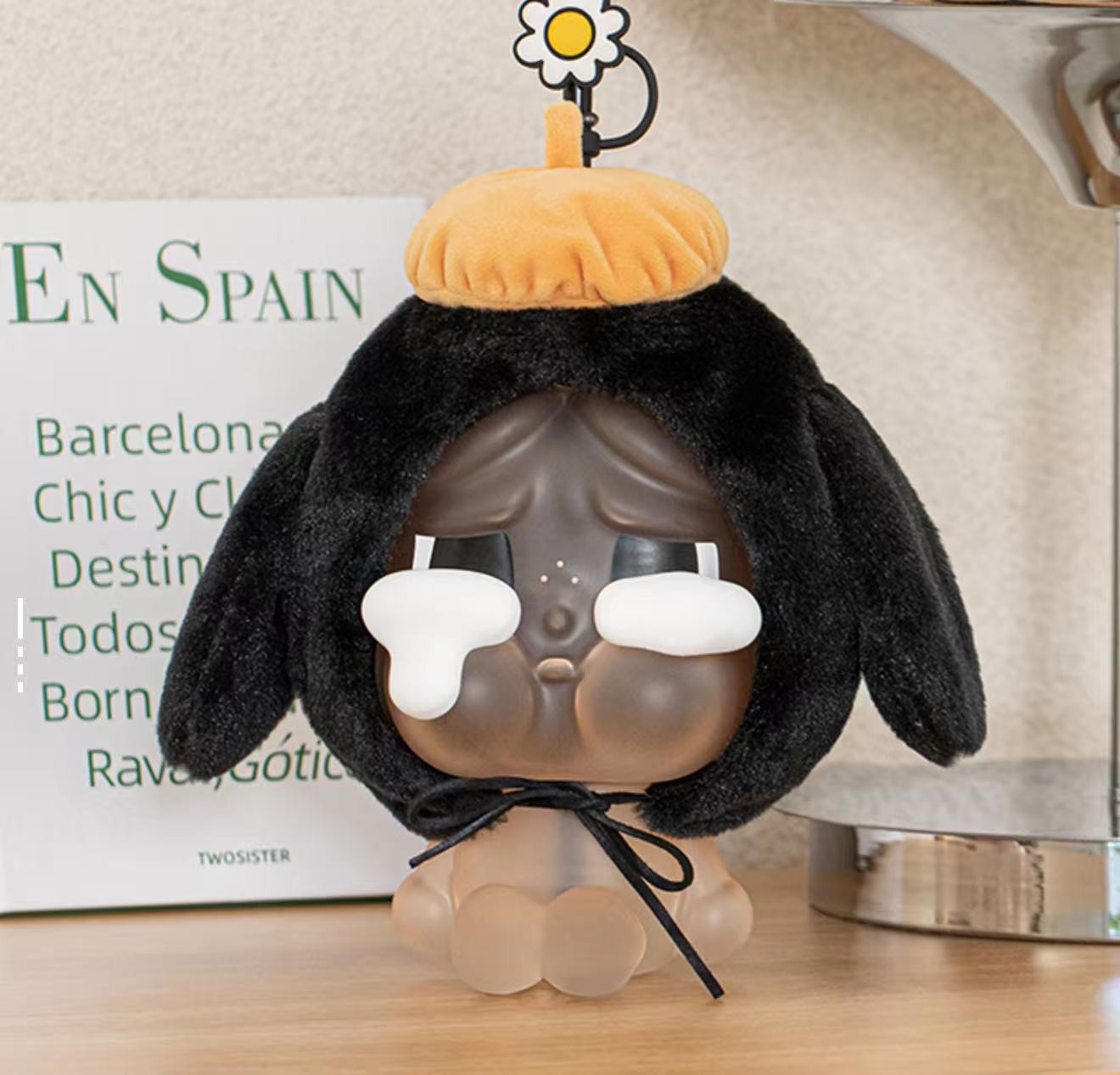 Crybaby rencontre sa propre série de gobelets en paille