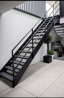 Escalier droit sur mesure, style moderne en fer forgé avec main courante en acier inoxydable pour villa, hôtel, projet commercial