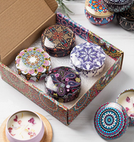 Coffret cadeau de bougies en cire de soja dans des boîtes rondes en métal, luxueuses et écologiques, parfaites pour les mariages, les anniversaires.