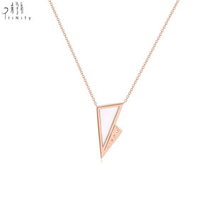 Hong Kong Supplier Wholesale 18K Rose Gold Natural White Mother-of-Pearl With Natural Diamond Pendant Necklace Gift For Women - Product Image 3