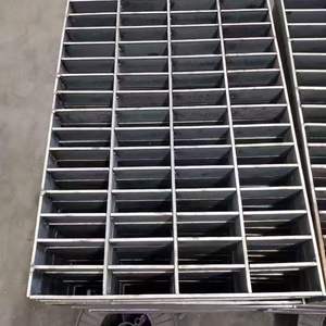 Rejilla <span class=keywords><strong>de</strong></span> acero galvanizado <span class=keywords><strong>de</strong></span> <span class=keywords><strong>PVC</strong></span> para desagüe <span class=keywords><strong>de</strong></span> jardín, rampa <span class=keywords><strong>de</strong></span> descarga, pasarela <span class=keywords><strong>de</strong></span> soldadura, estantería, rejilla <span class=keywords><strong>de</strong></span> malla <span class=keywords><strong>de</strong></span> acero inoxidable resistente a la corrosión. - Product Image 2