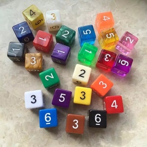 Vente flash Jeu de dés Yahtzee Dés à six faces carrés 16 mm D6 Dés noirs et blancs pour enfants - Product Image 2