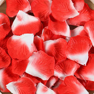 กลีบกุหลาบประดิษฐ์ ผ้าไม่ทอ สีแดง สีขาว ของตกแต่งงานแต่งงาน ของขวัญ ของชำร่วยสำหรับงานปาร์ตี้ - Product Image 1