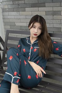 Conjunto de <span class=keywords><strong>pijama</strong></span> de mujer de <span class=keywords><strong>Navidad</strong></span> de moda Pijamas de <span class=keywords><strong>pareja</strong></span> de seda satinada para <span class=keywords><strong>Navidad</strong></span> - Product Image 2