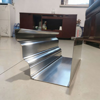 Machine de formage à froid pour gouttières et descentes d'eau en métal, personnalisée, à commande PLC, directement de l'usine