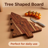 Acacia houten snijplank in de vorm van een kerstboom, van olijfhout en hars, decoratief houten kaasplank