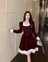 Nouveau modèle Robes élégantes à la mode à manches longues Robe en dentelle pour femmes