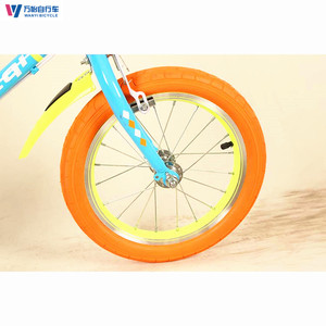Vélo pour enfants <span class=keywords><strong>14</strong></span> <span class=keywords><strong>pouces</strong></span> à une vitesse avec roues d'apprentissage en acier au carbone et jantes en alliage d'aluminium, pédales ordinaires - Product Image 5