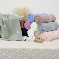 Couverture en coton tricoté à motifs floraux pour bébé, serviette de bain, tissu d'emmaillotage, couette pour nourrissons, couverture de poussette