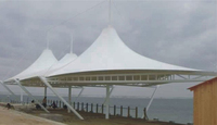 Parasol géant à structure membranaire 850 GSM en PVC pour terrasse extérieure, hôtel, villa, plage, parking