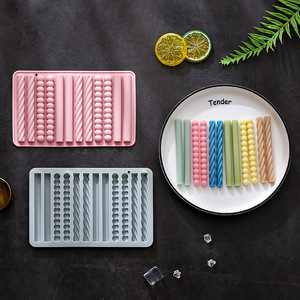 Moule <span class=keywords><strong>de</strong></span> cuisson en silicone <span class=keywords><strong>de</strong></span> qualité alimentaire à 12 cavités 3D en forme <span class=keywords><strong>de</strong></span> longue <span class=keywords><strong>bande</strong></span>, pour gâteaux, DIY, aromathérapie, résine, plâtre, ornements faits à la main, compatible four - Product Image 3