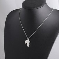 Collier Hip Hop Carte d'Afrique en Acier Inoxydable Vierge, Pendentif Carte d'Afrique Gravée avec Nom