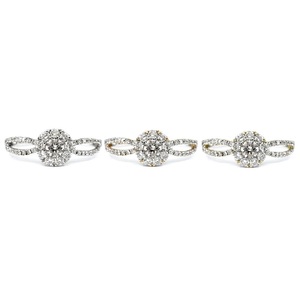Bague élégante classique en or blanc 18 carats avec diamants ronds taille brillant en grappe, sertie pavé, pour femme - Cadeau idéal pour fête, mariage, anniversaire - Product Image 4
