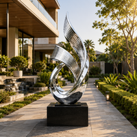 Sculpture moderne abstraite en acier inoxydable poli miroir en forme de ruban spiralé, ornement paysager de jardin extérieur, statue d'art métallique