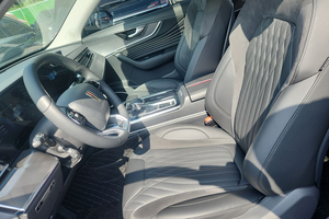 Hongqi-Coche usado con bandera roja <span class=keywords><strong>para</strong></span> <span class=keywords><strong>adultos</strong></span>, vehículo de lujo chino Hs5 con cámara LED de gasolina y gasolina, SUV <span class=keywords><strong>2022</strong></span> 2023 - Product Image 5