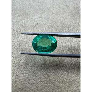 มรกตหินสีเขียวทรงไข่มรกตเจียระไนแบบธรรมชาติโปร่งใสสีเขียวมรกตผ่านการรับรองคุณภาพสูง - Product Image 5